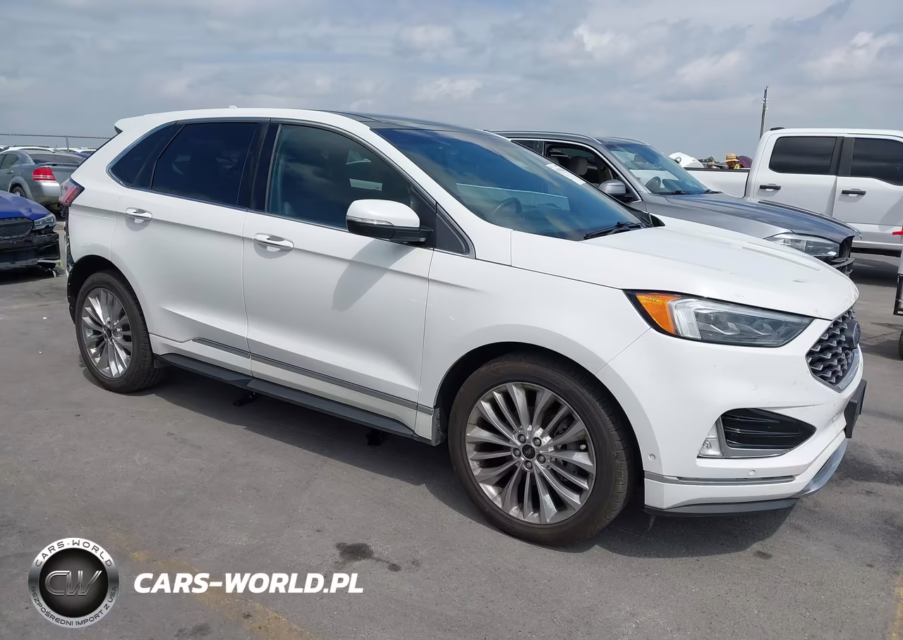 2020 Ford Edge Titanium