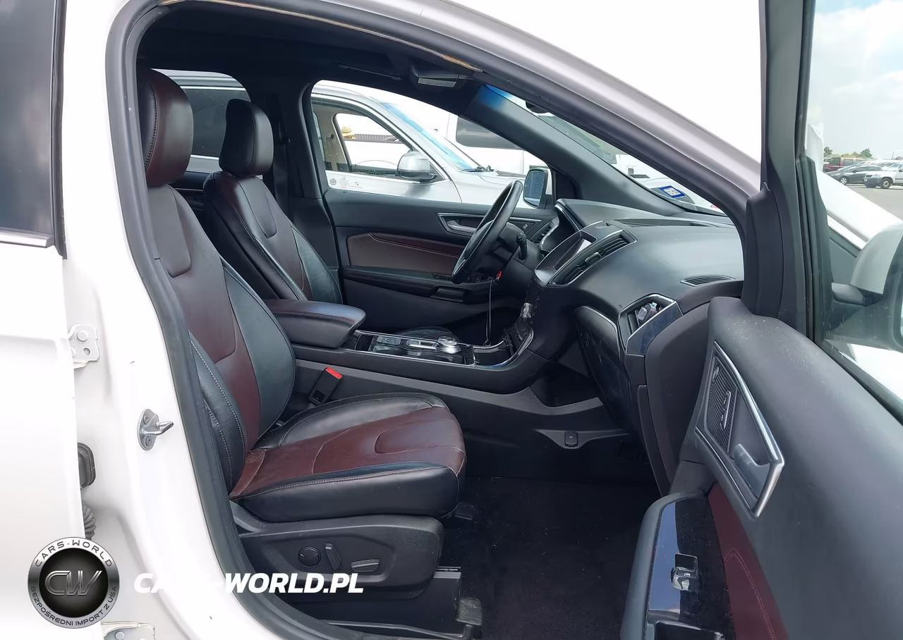 2020 Ford Edge Titanium VIN:2FMPK3K91LBA10962 - 5
