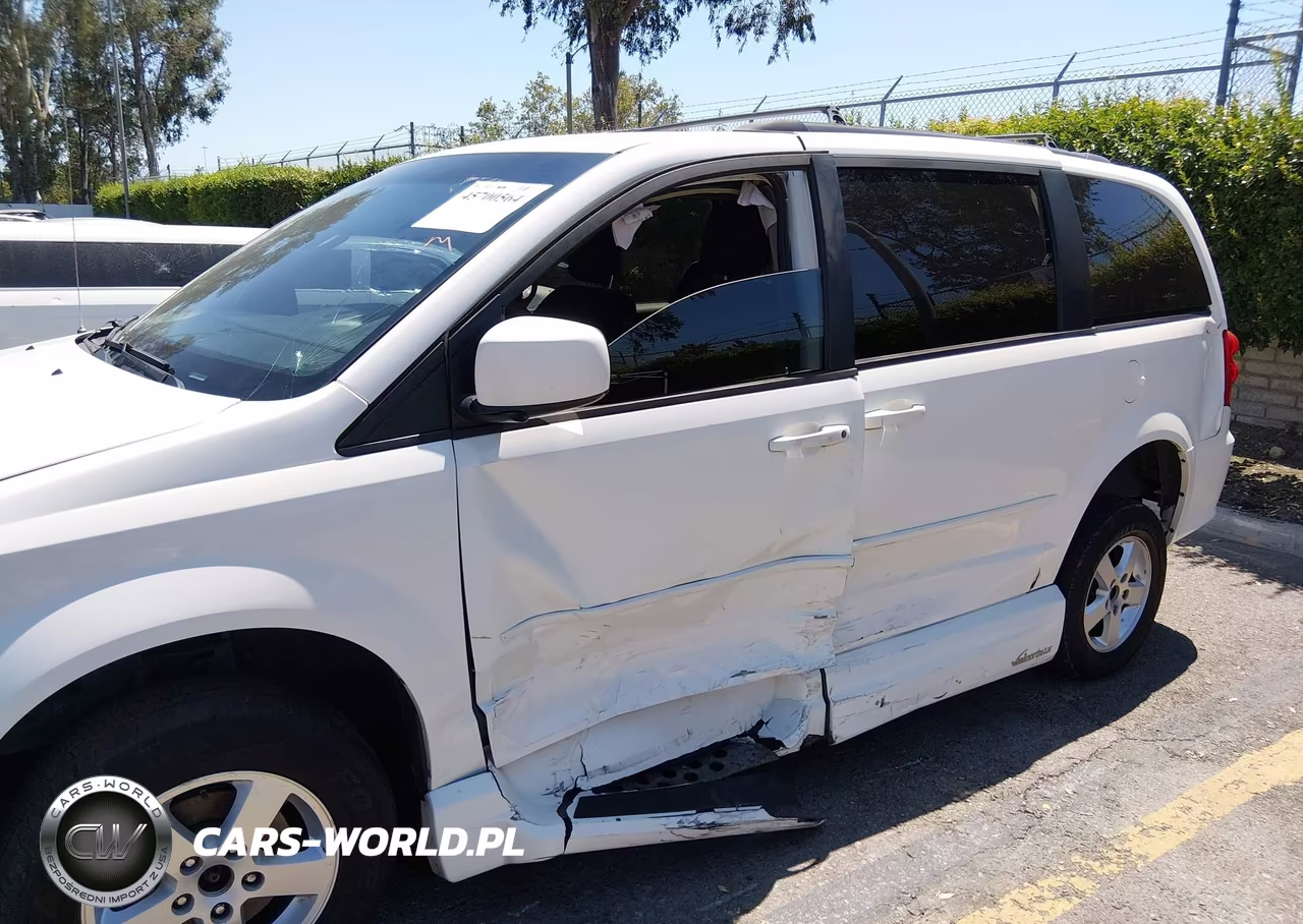 2012 Dodge Grand Caravan Sxt VIN:2C4RDGCG3CR319609 - 12