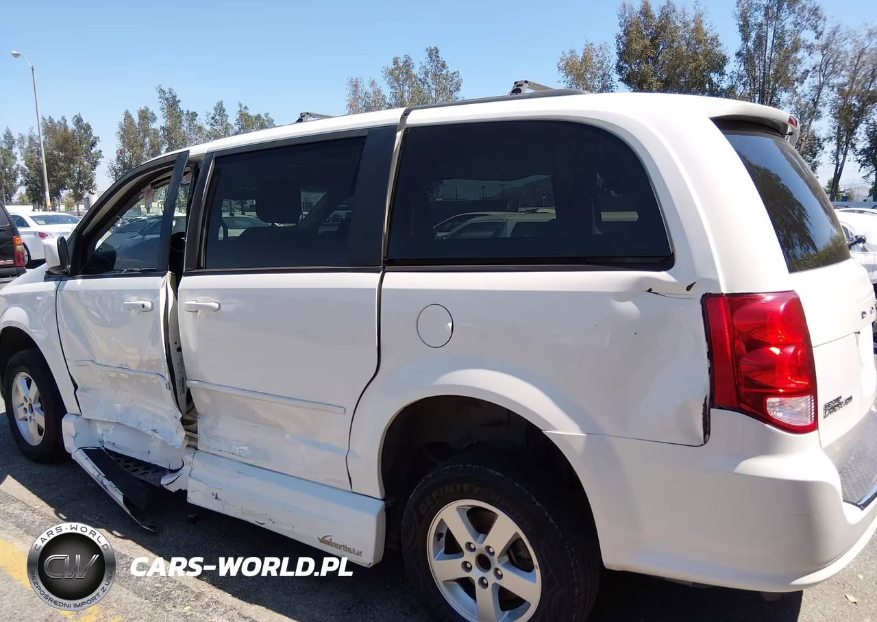 2012 Dodge Grand Caravan Sxt VIN:2C4RDGCG3CR319609 - 13
