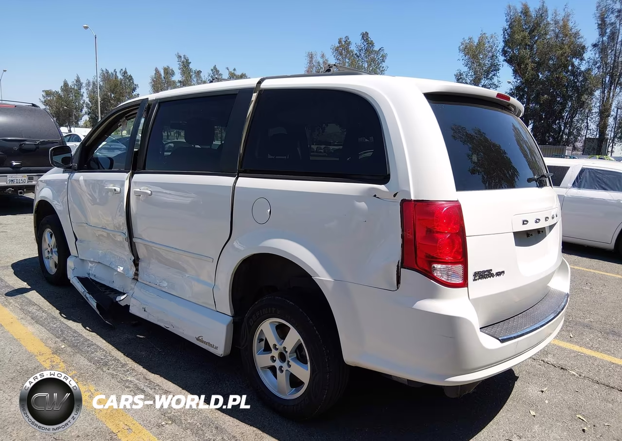 2012 Dodge Grand Caravan Sxt VIN:2C4RDGCG3CR319609 - 3
