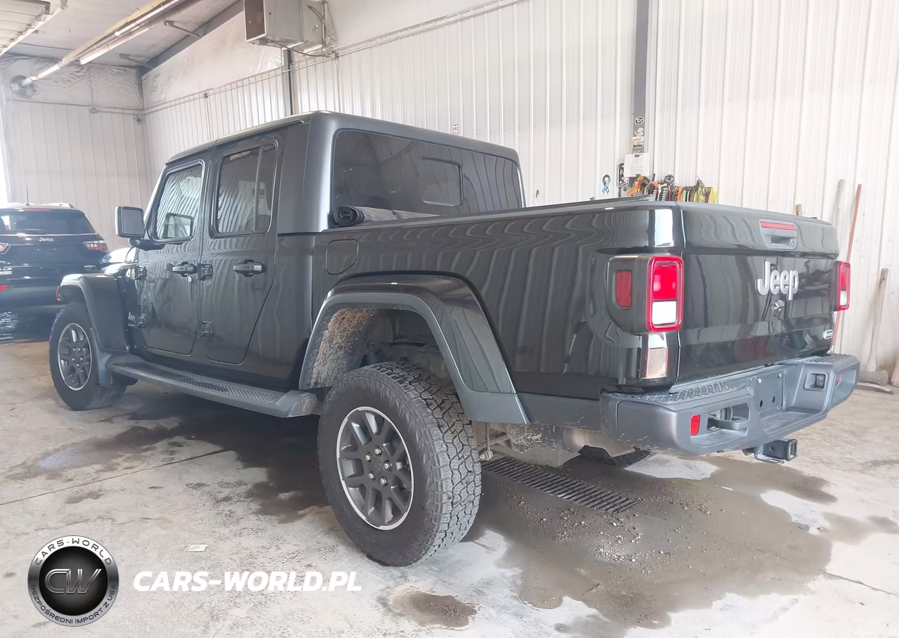 2021 Jeep Gladiator Overland 4X4 VIN:1C6HJTFG4ML500664 - 3