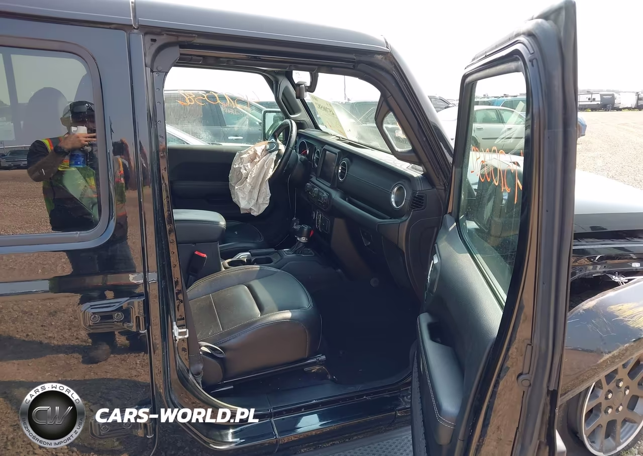 2021 Jeep Gladiator Overland 4X4 VIN:1C6HJTFG4ML500664 - 5