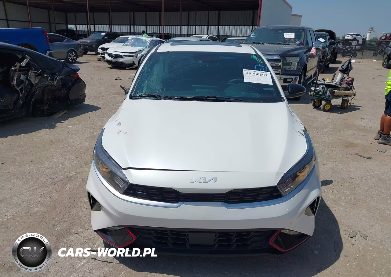 2024 Kia Forte Gt-Line VIN:3KPF54AD3RE741848 - 12