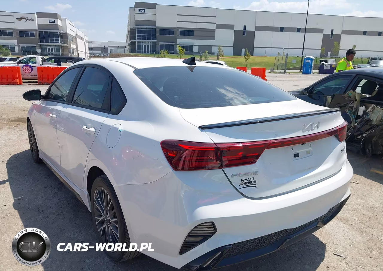 2024 Kia Forte Gt-Line VIN:3KPF54AD3RE741848 - 3
