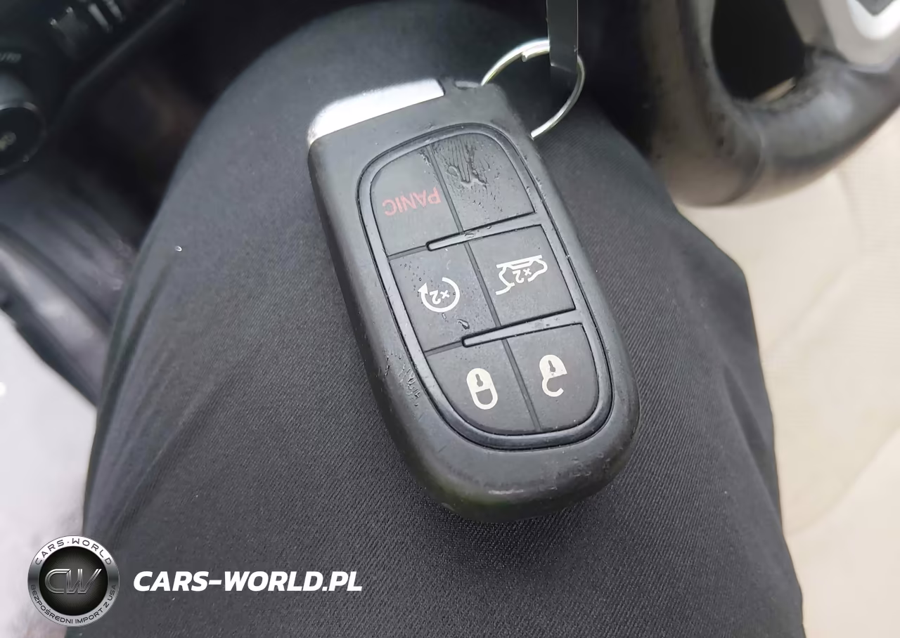 2016 Jeep Cherokee Limited VIN:1C4PJLDS4GW281722 - 11