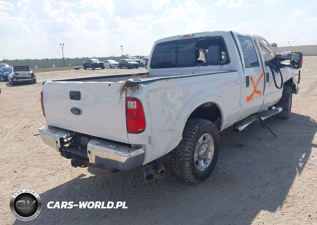 2016 Ford F-250 Xlt VIN:1FT7W2BT9GEA65832 - 4
