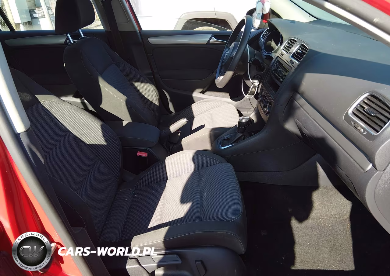 2013 Volkswagen Golf 2.5L 4-Door VIN:WVWDB7AJ1DW141450 - 5