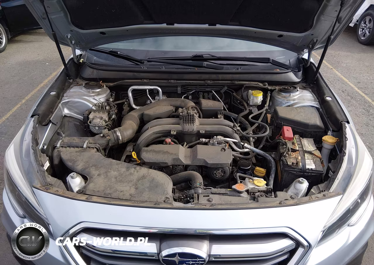 2018 Subaru Outback 2.5I Premium VIN:4S4BSAFC4J3335218 - 10