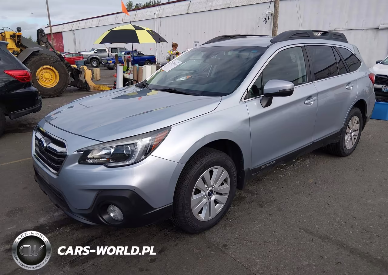 2018 Subaru Outback 2.5I Premium VIN:4S4BSAFC4J3335218 - 2