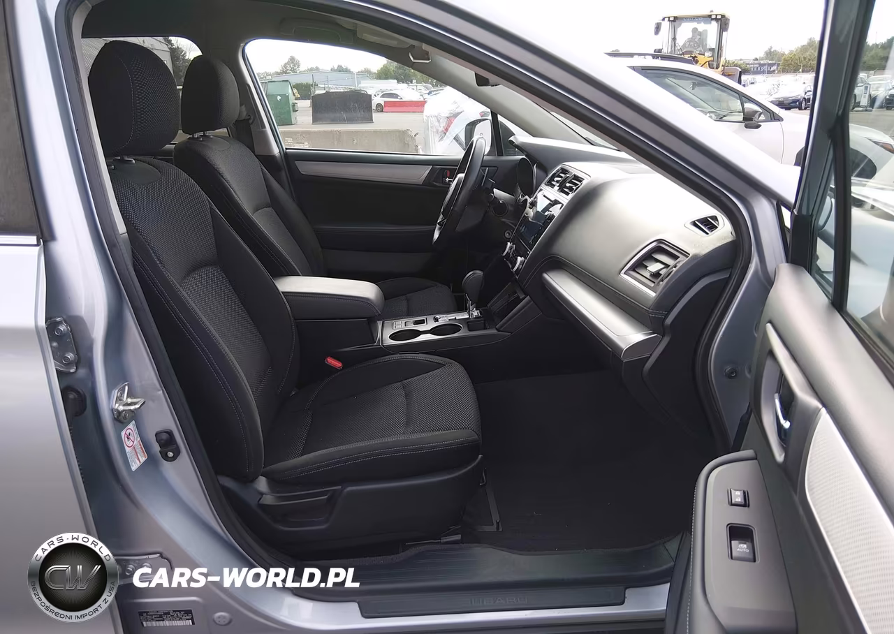 2018 Subaru Outback 2.5I Premium VIN:4S4BSAFC4J3335218 - 5
