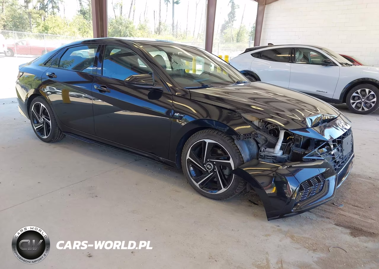 2022 Hyundai Elantra N Line – zdjęcie 1 z 17