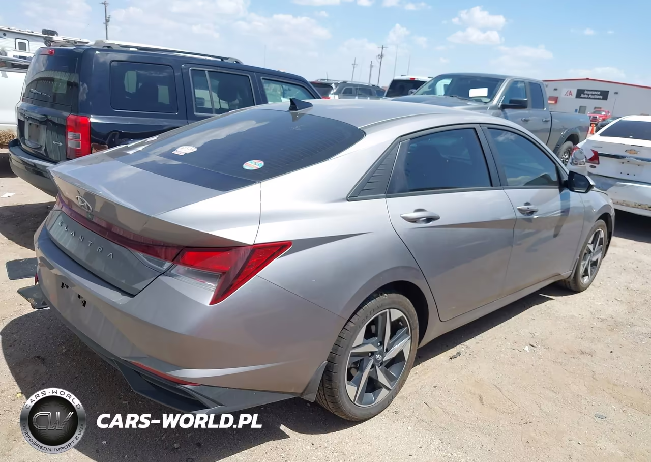 2023 Hyundai Elantra Sel VIN:KMHLS4AG9PU560396 - 4