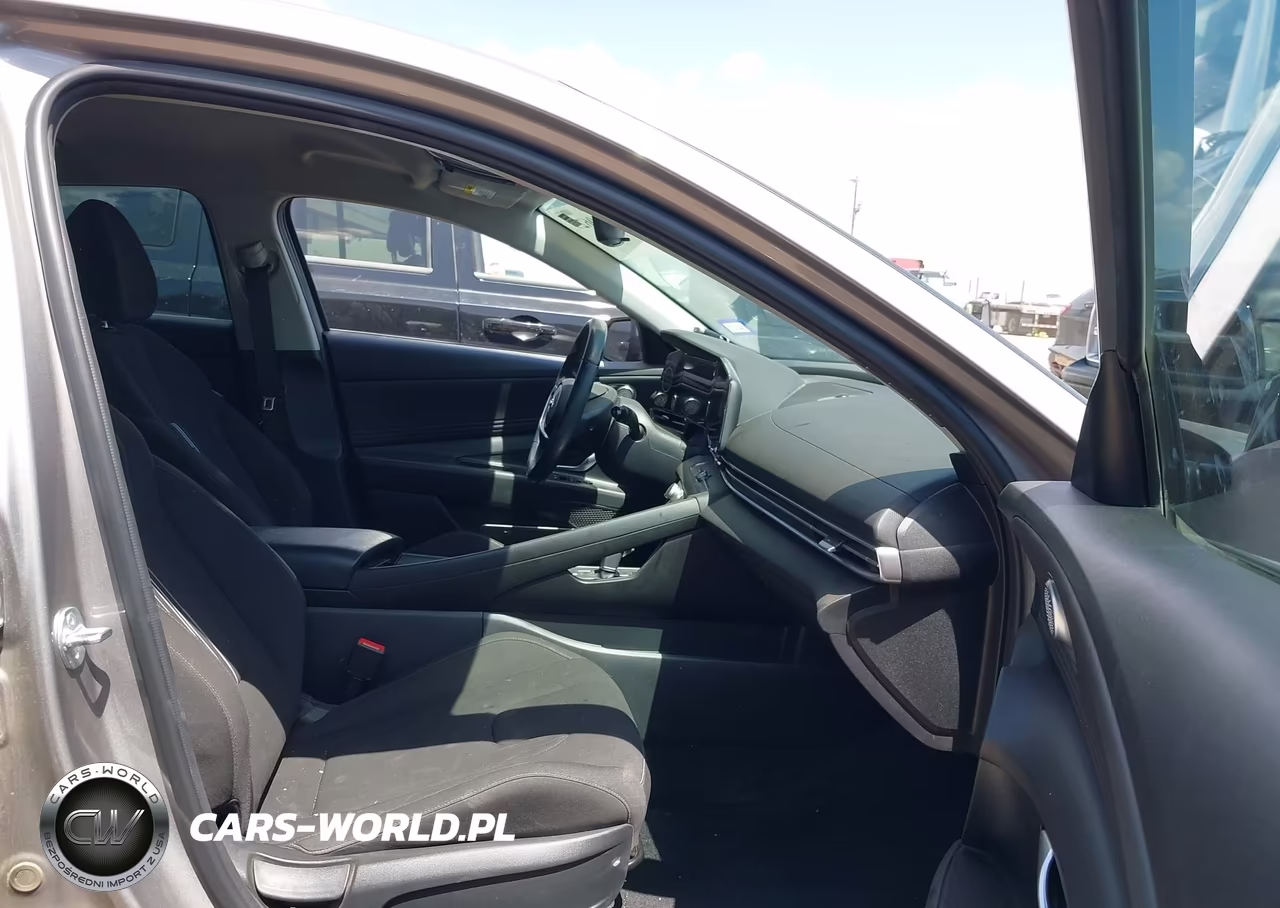 2023 Hyundai Elantra Sel VIN:KMHLS4AG9PU560396 - 5