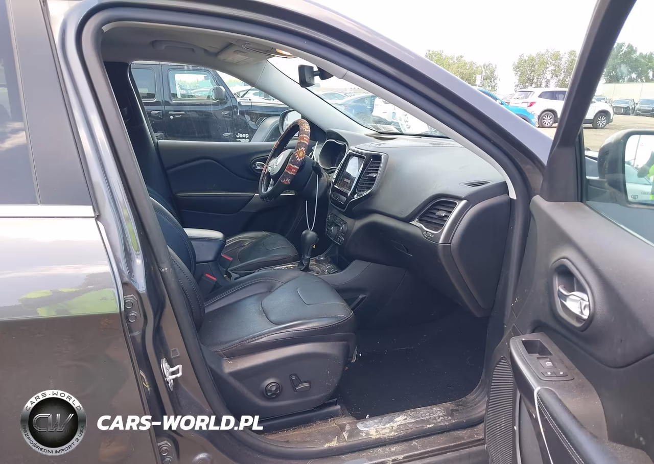 2020 Jeep Cherokee Limited 4X4 VIN:1C4PJMDX1LD560021 - 5