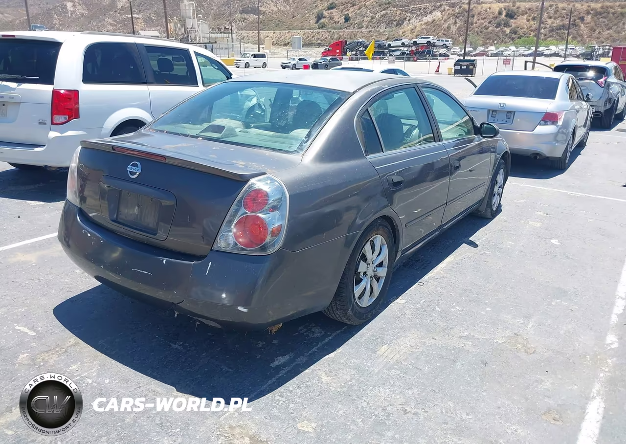 2005 Nissan Altima VIN:IN4AL11D75C306742 - 4