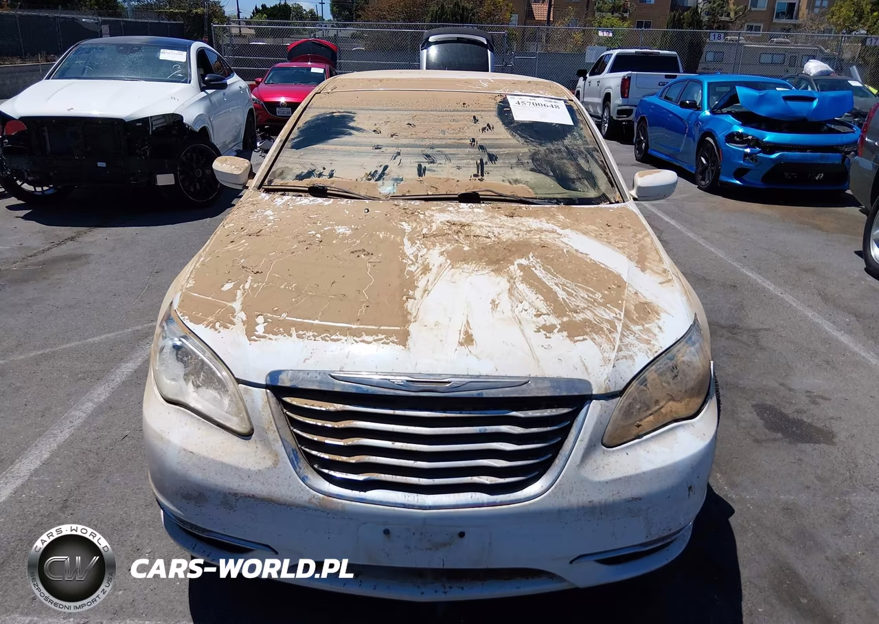 2013 Chrysler 200 Touring VIN:1C3CCBBB5DN639809 - 12