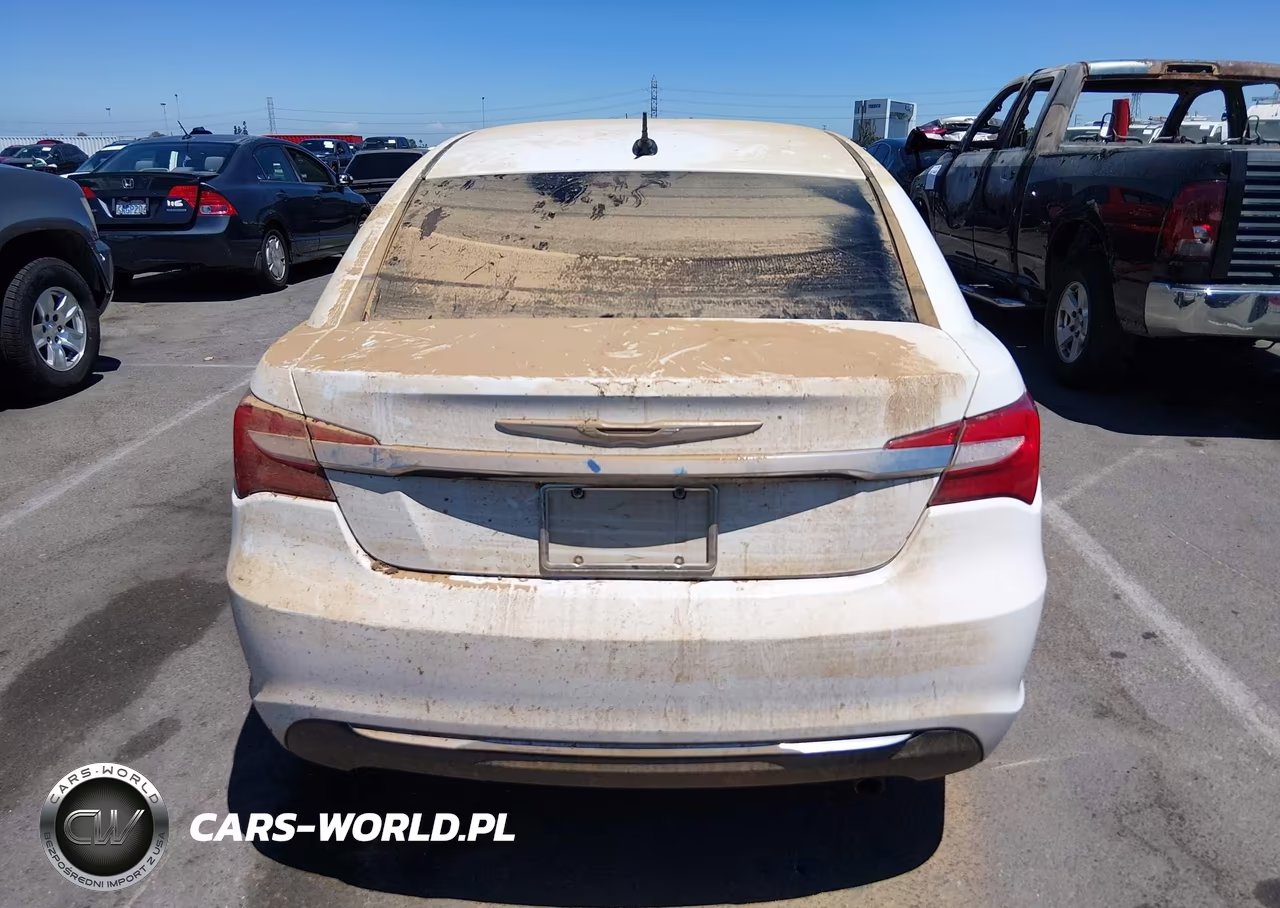2013 Chrysler 200 Touring VIN:1C3CCBBB5DN639809 - 16