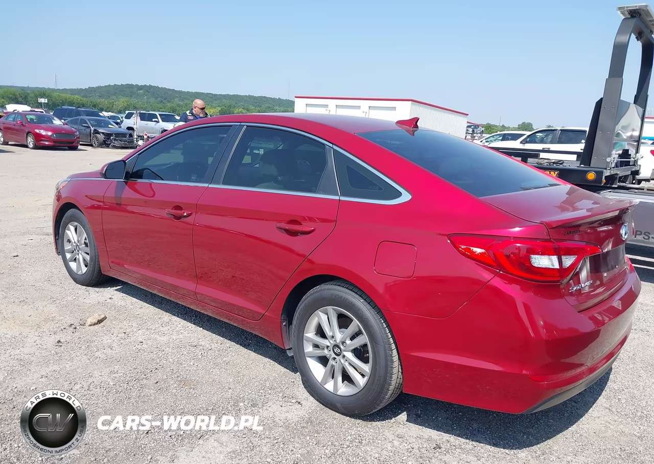 2015 Hyundai Sonata Se VIN:5NPE24AF1FH131251 - 3