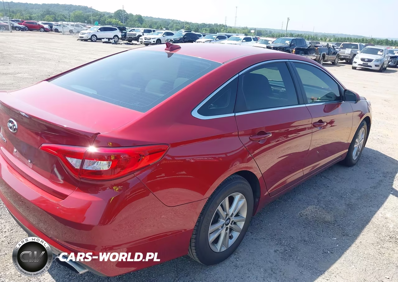2015 Hyundai Sonata Se VIN:5NPE24AF1FH131251 - 4