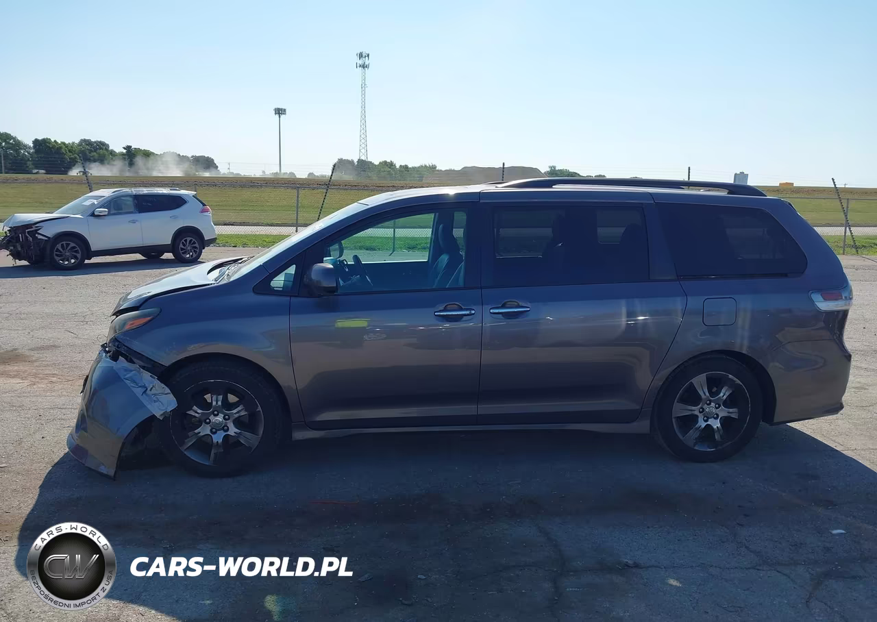 2015 Toyota Sienna Se 8 Passenger VIN:5TDXK3DCXFS543179 - 14