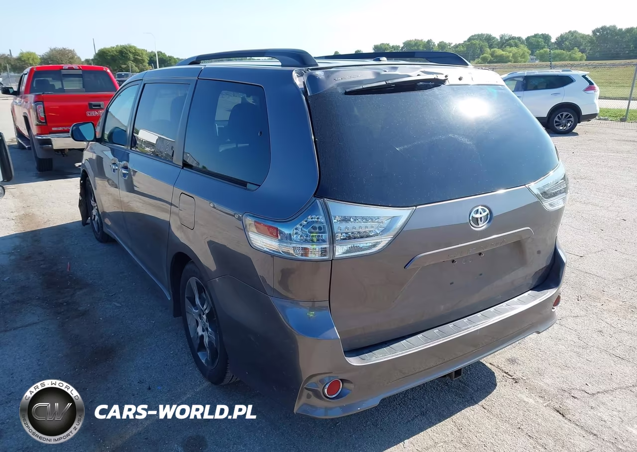 2015 Toyota Sienna Se 8 Passenger VIN:5TDXK3DCXFS543179 - 3