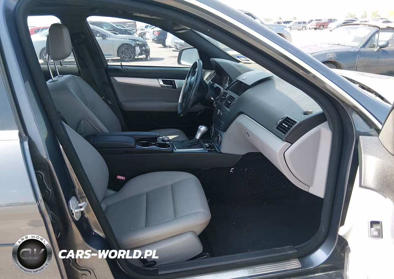 2008 Mercedes-Benz C 300 Luxury-Sport VIN:WDDGF54X38F137577 - 5