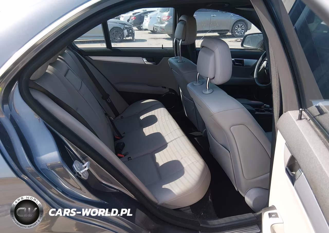 2008 Mercedes-Benz C 300 Luxury-Sport VIN:WDDGF54X38F137577 - 8