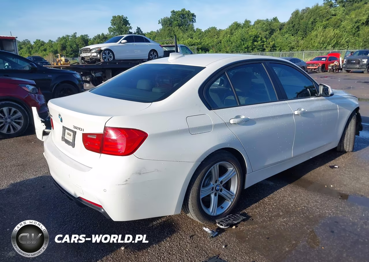 2013 BMW 320I xDrive VIN:WBA3C3C51DF982585 - 4