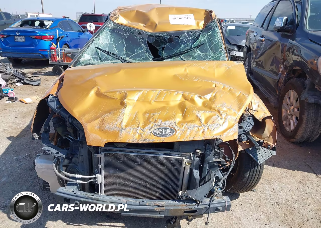 2011 Kia Soul + VIN:KNDJT2A24B7226754 - 6