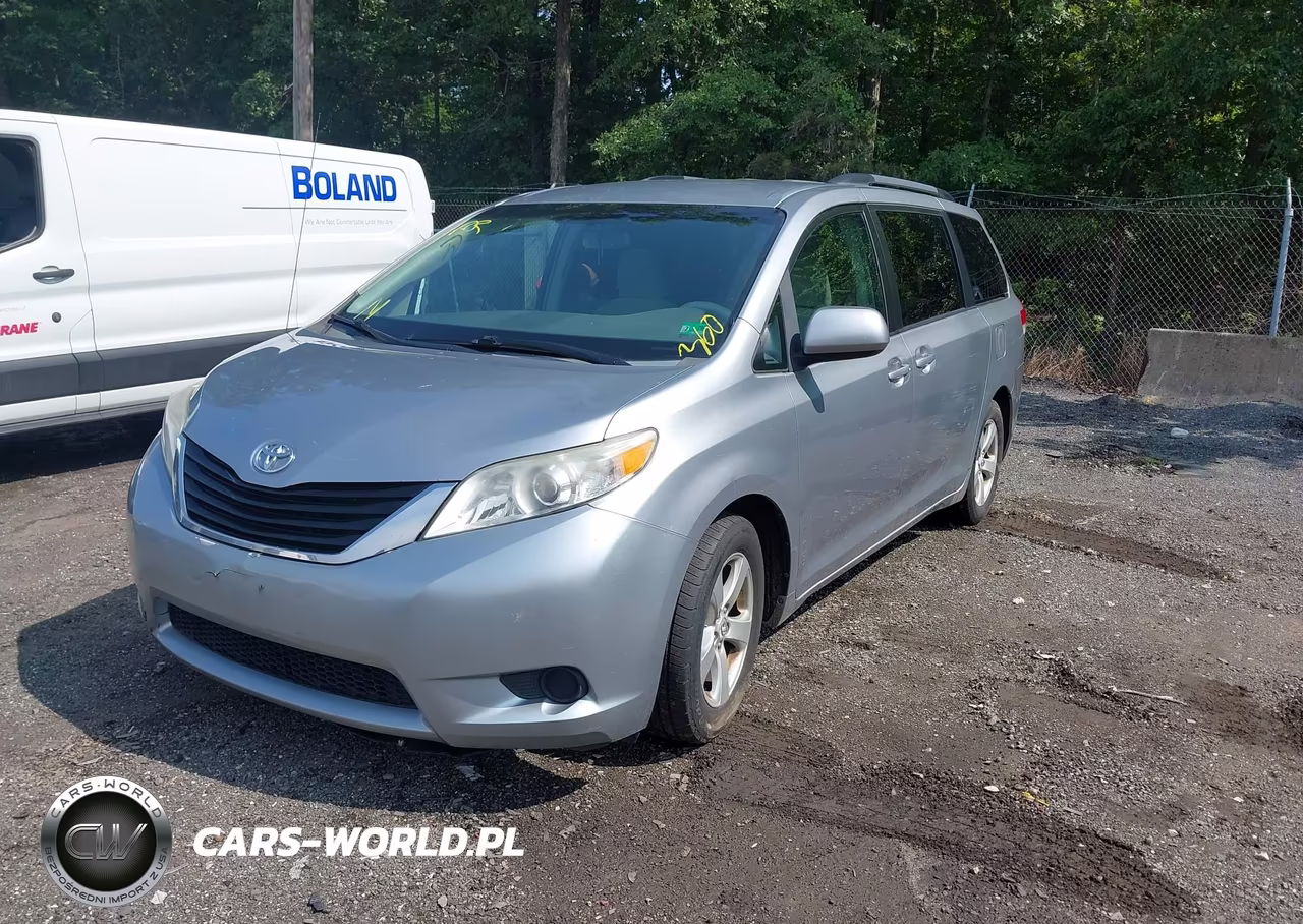 2011 Toyota Sienna Le V6 VIN:5TDKK3DC5BS078282 - 2