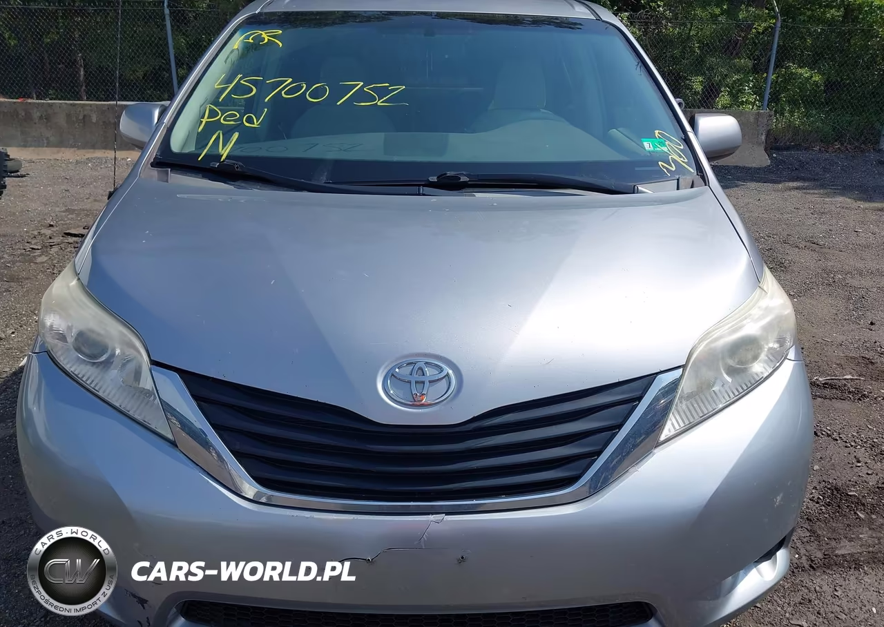 2011 Toyota Sienna Le V6 VIN:5TDKK3DC5BS078282 - 6