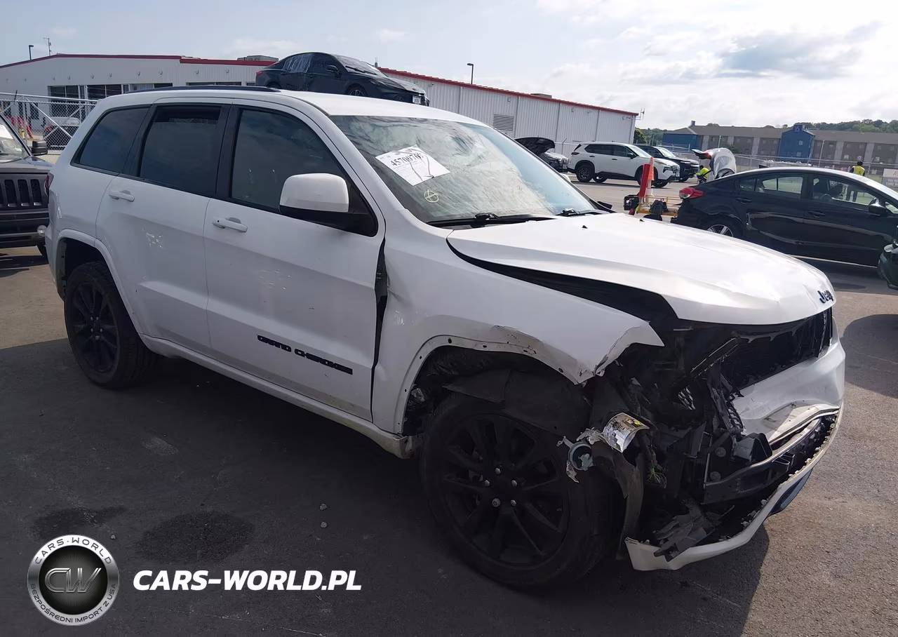 2018 Jeep Grand Cherokee Altitude 4X4 – zdjęcie 1 z 17