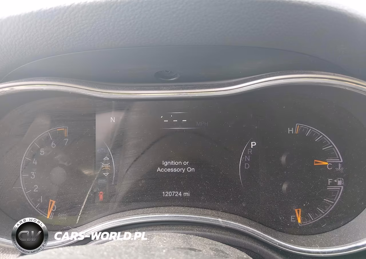 2018 Jeep Grand Cherokee Altitude 4X4 VIN:1C4RJFAG6JC377659 - 7