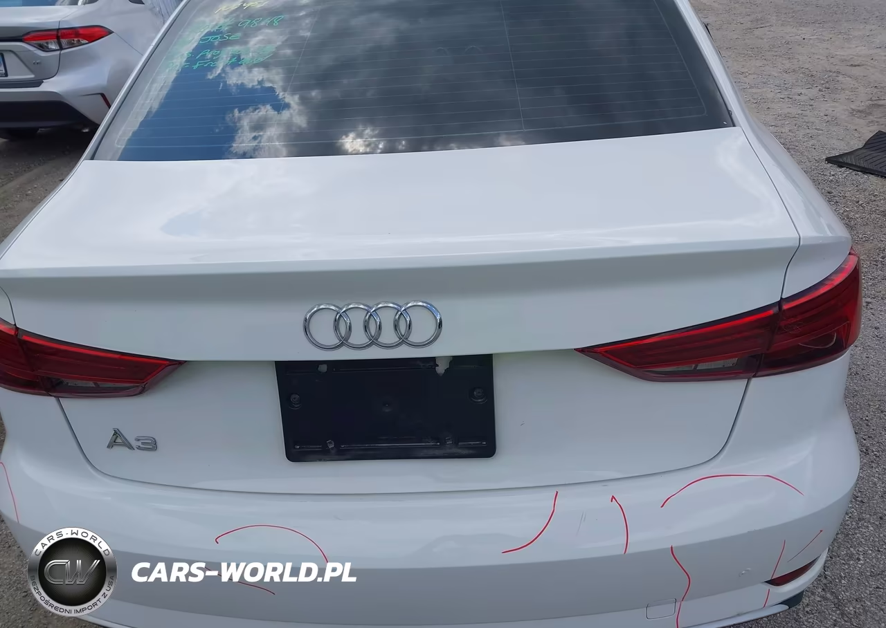 2018 Audi A3 2.0T Premium-2.0T Tech Premium VIN:WAUAUGFF8J1089175 - 16