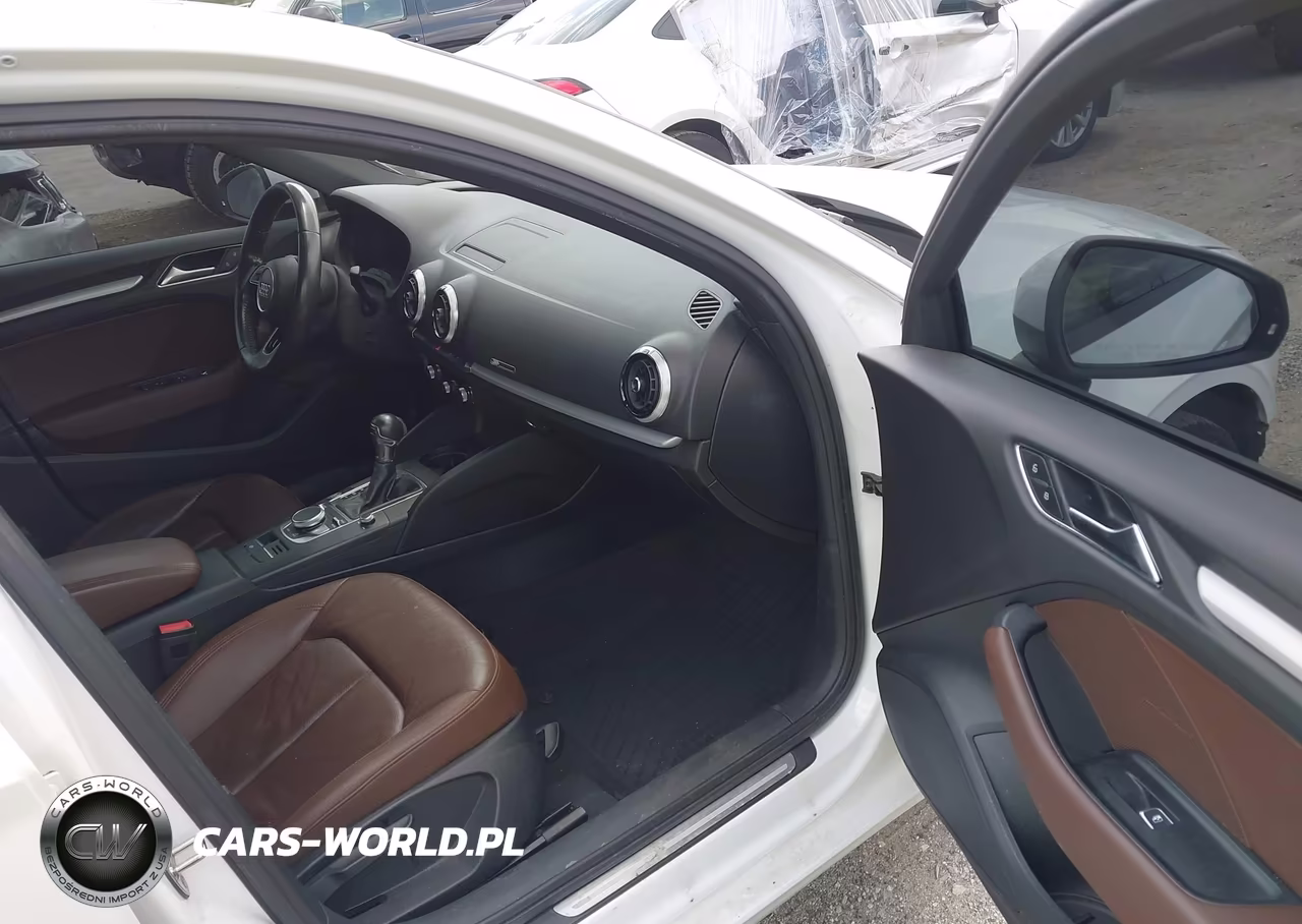 2018 Audi A3 2.0T Premium-2.0T Tech Premium VIN:WAUAUGFF8J1089175 - 5