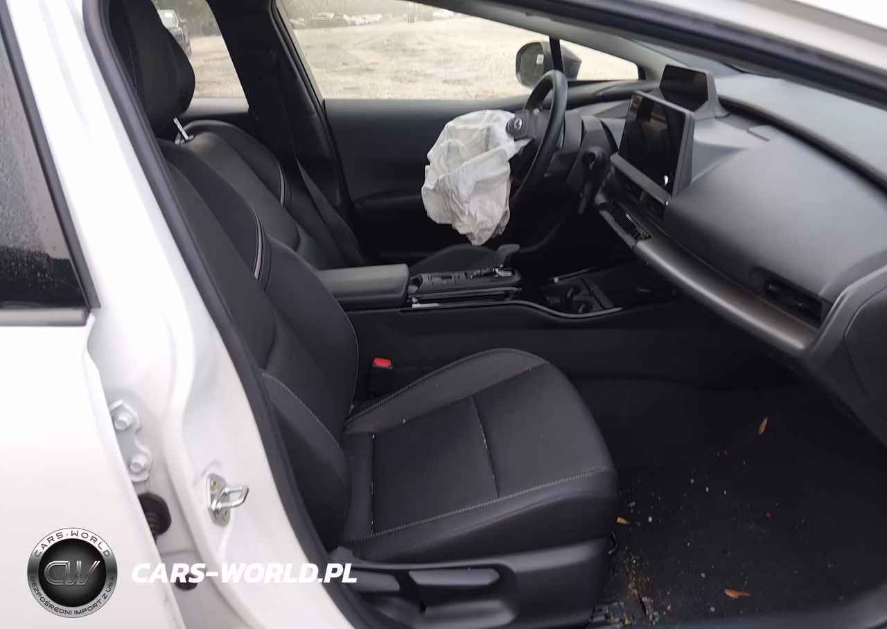 2024 Toyota Prius Xle VIN:JTDACAAU7R3027324 - 5