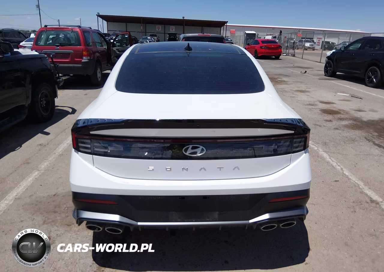 2026 Hyundai Sonata N Line VIN:KMHL54JC2TA586225 - 17