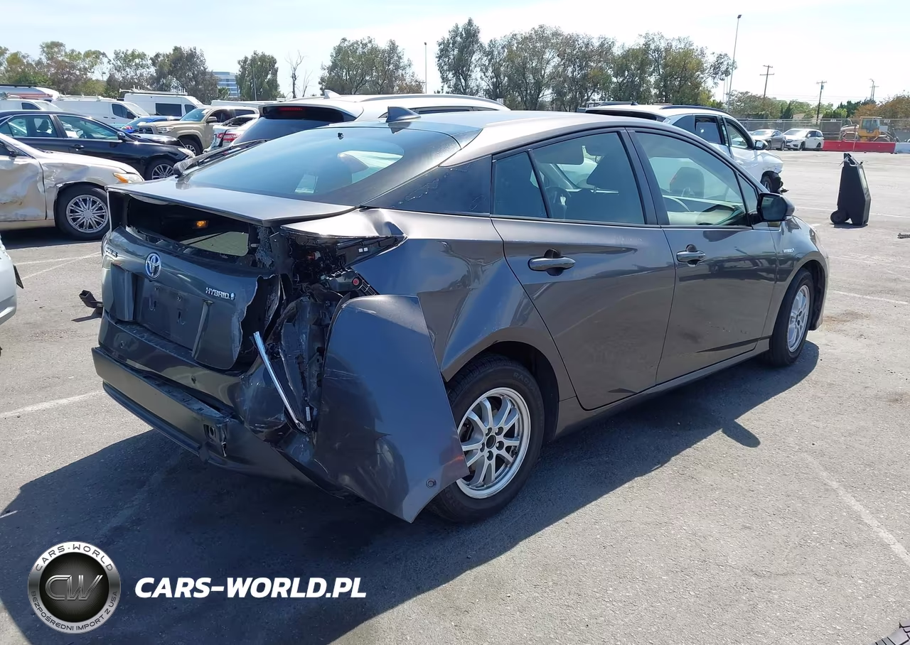 2018 Toyota Prius Two VIN:JTDKBRFU5J3601535 - 4
