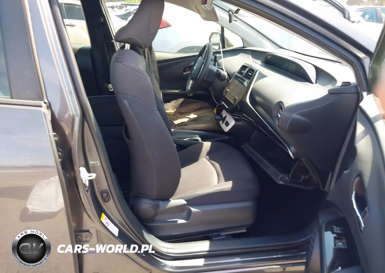 2018 Toyota Prius Two VIN:JTDKBRFU5J3601535 - 5