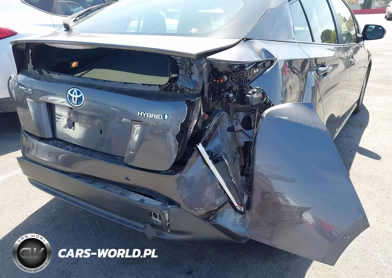 2018 Toyota Prius Two VIN:JTDKBRFU5J3601535 - 6