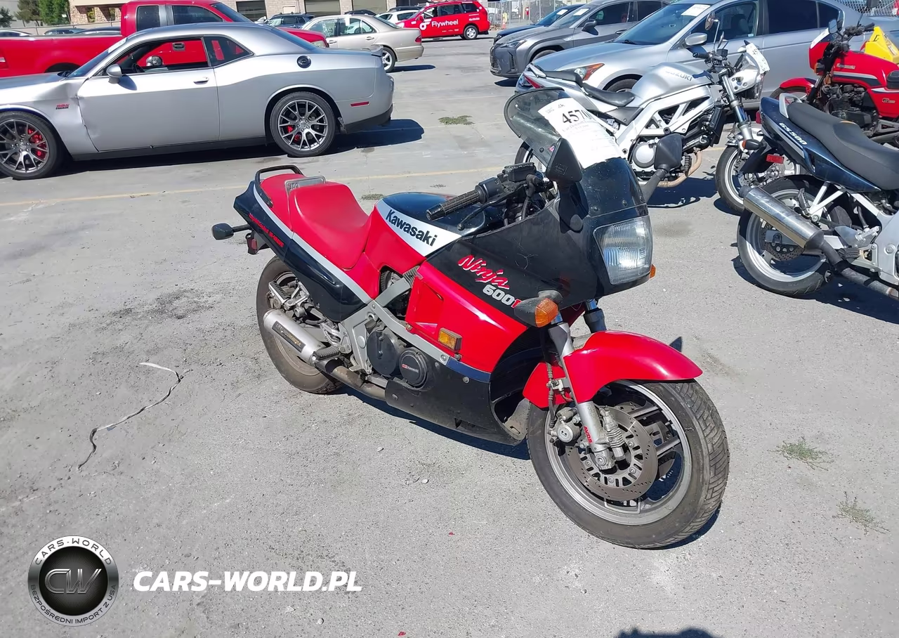1986 Kawasaki Zx600 – zdjęcie 1 z 13