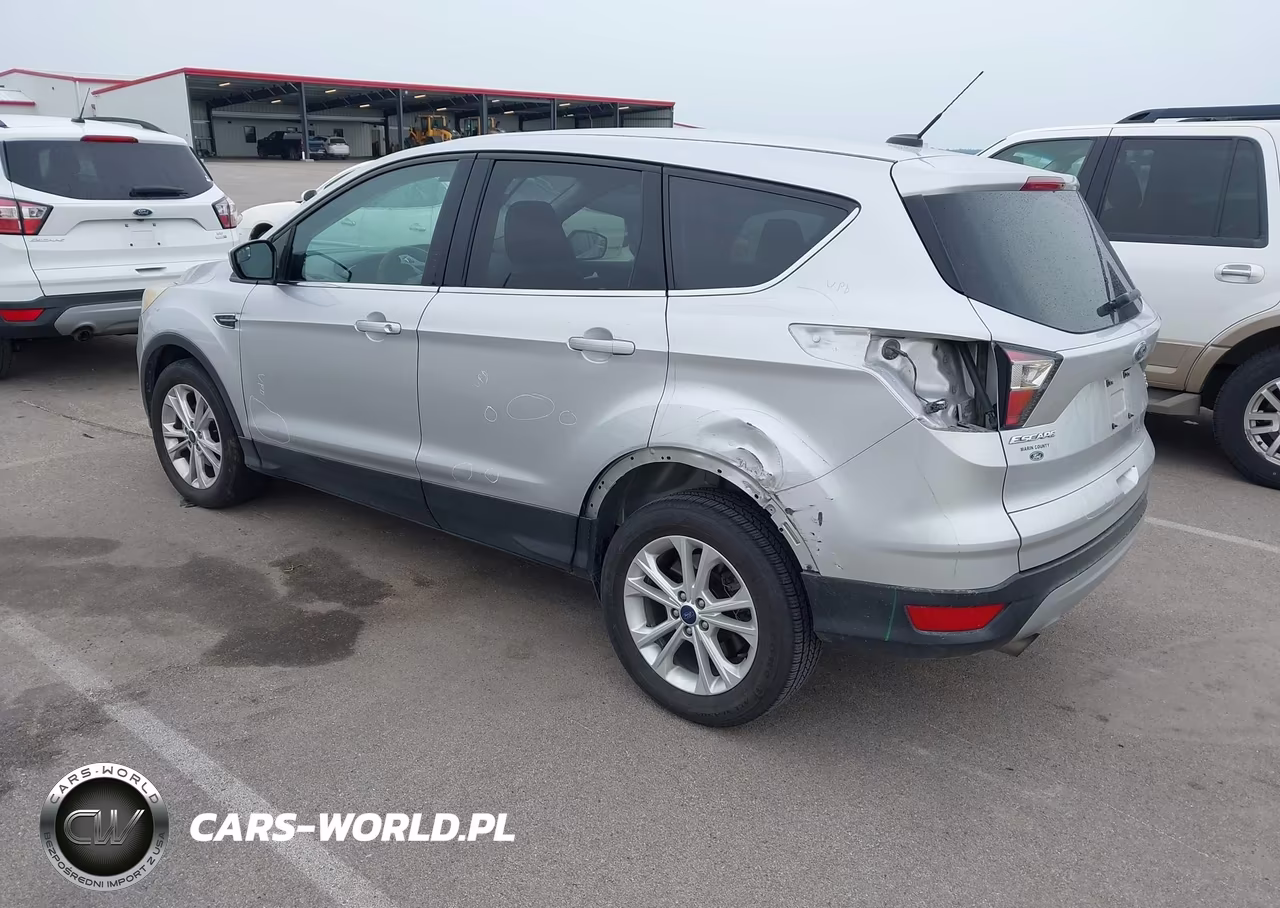 2017 Ford Escape Se VIN:1FMCU0GD8HUD12576 - 3