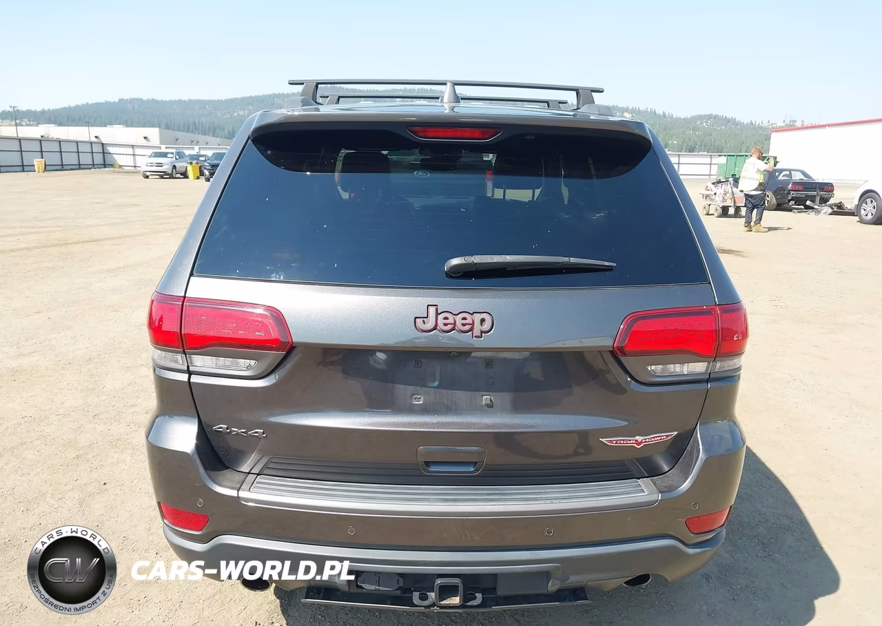 2017 Jeep Grand Cherokee Trailhawk VIN:1C4RJFLT2HC771731 - 16