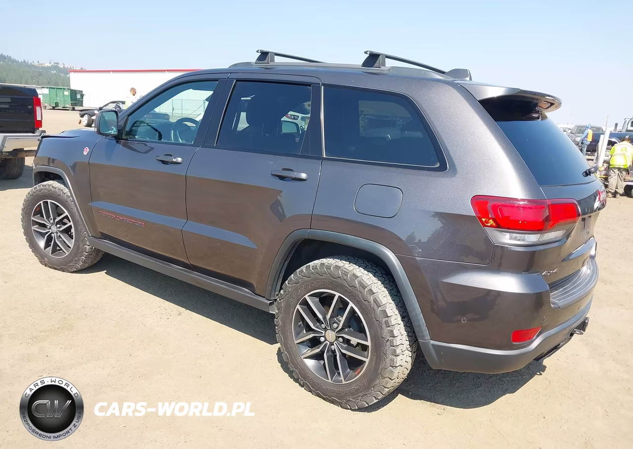 2017 Jeep Grand Cherokee Trailhawk VIN:1C4RJFLT2HC771731 - 3