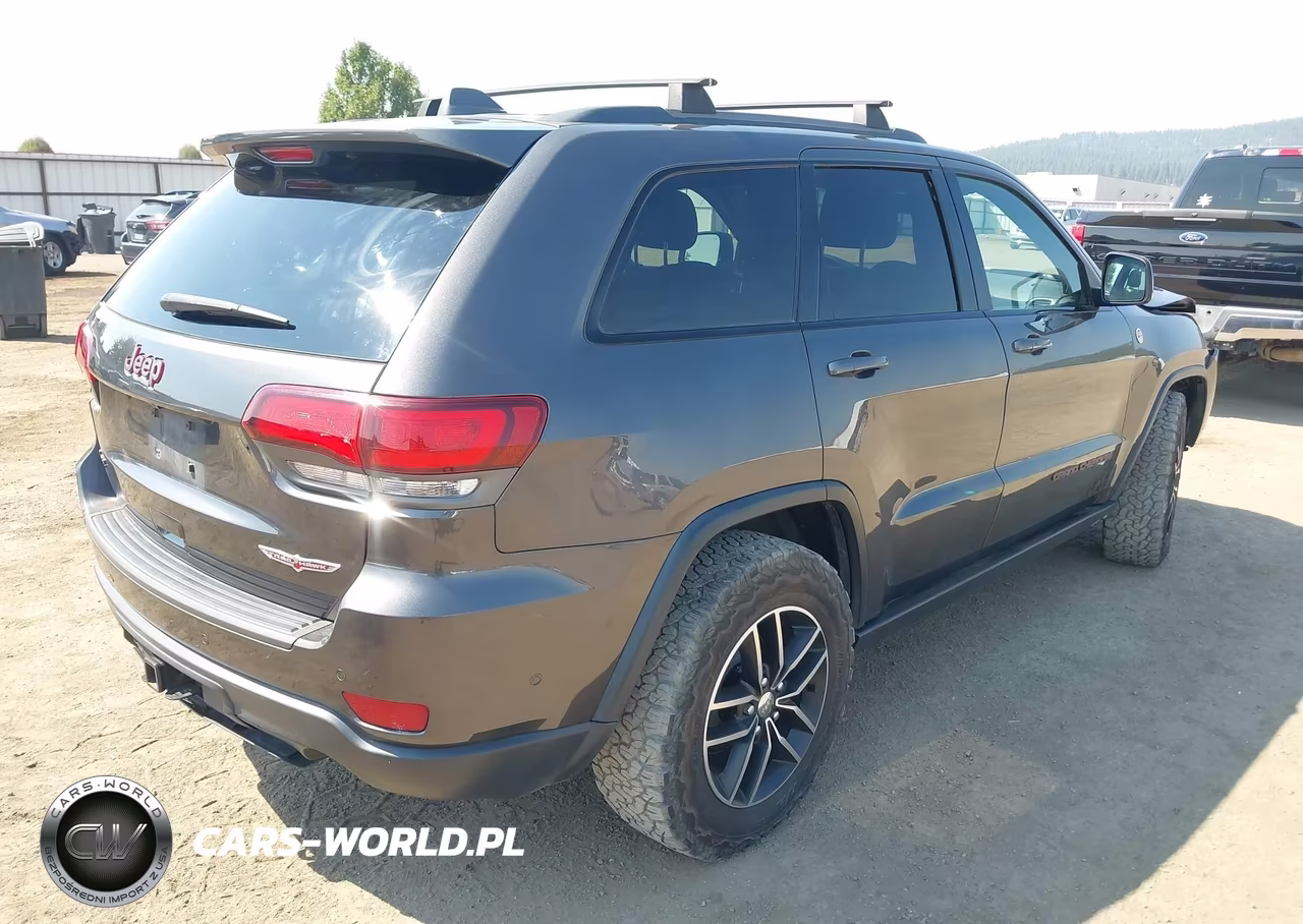 2017 Jeep Grand Cherokee Trailhawk VIN:1C4RJFLT2HC771731 - 4