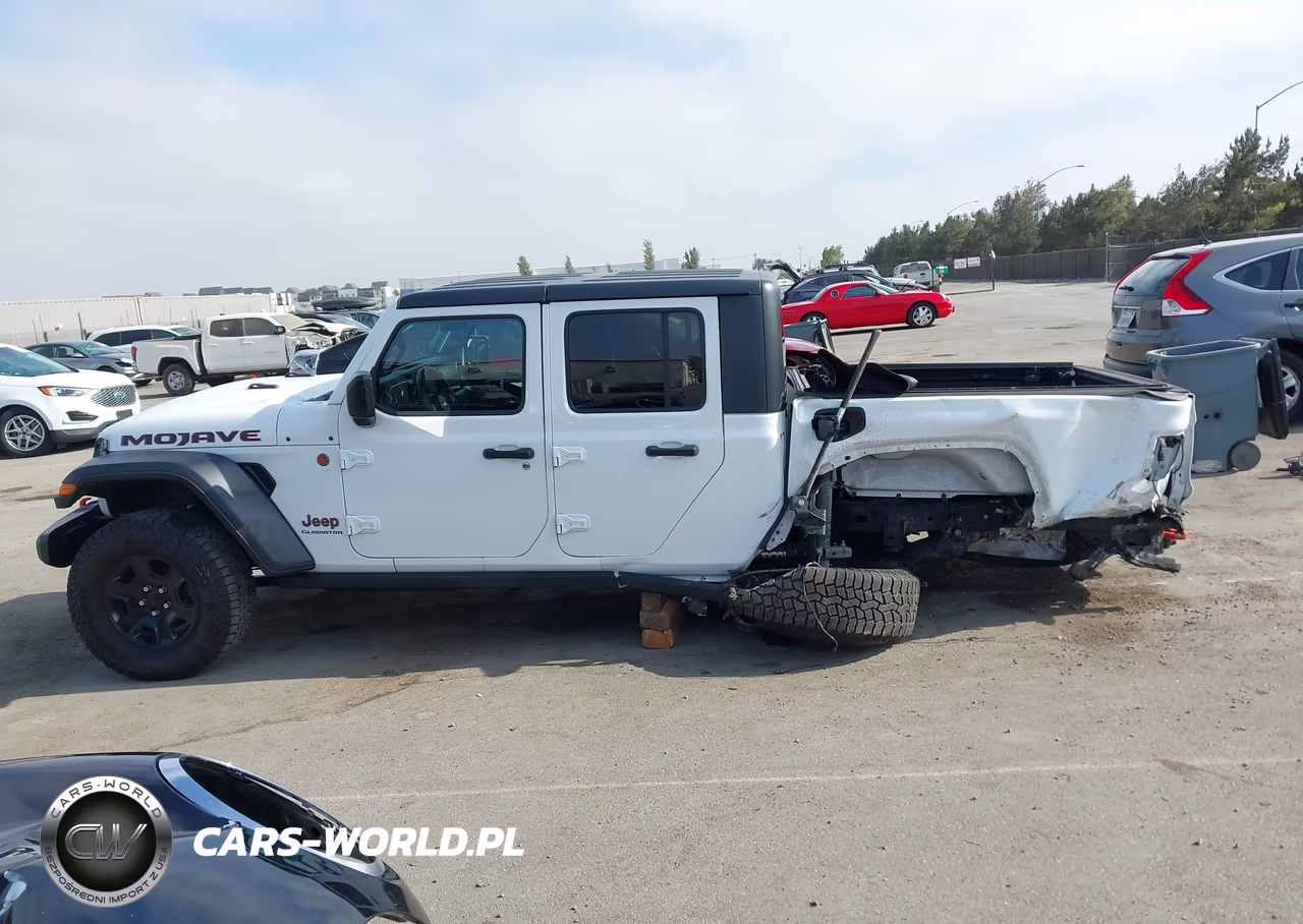 2020 Jeep Gladiator Mojave 4X4 VIN:1C6JJTEG2LL209677 - 15