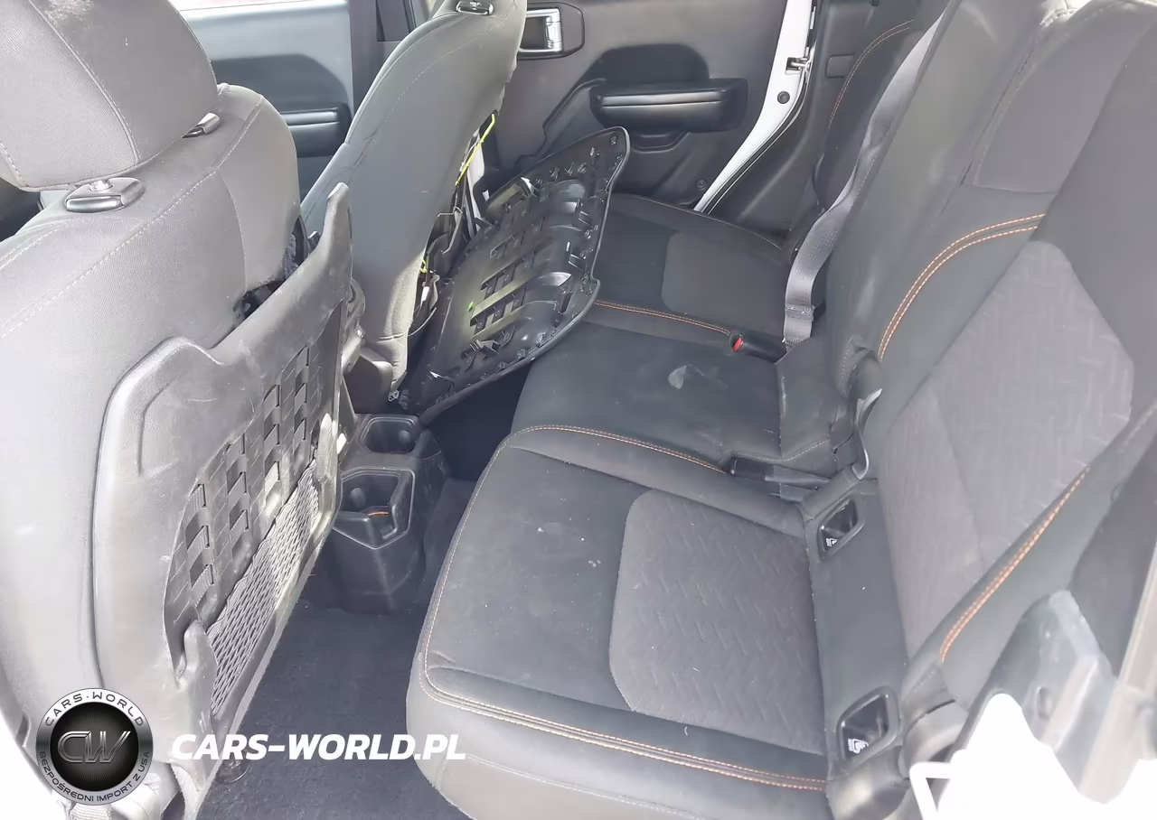 2020 Jeep Gladiator Mojave 4X4 VIN:1C6JJTEG2LL209677 - 8