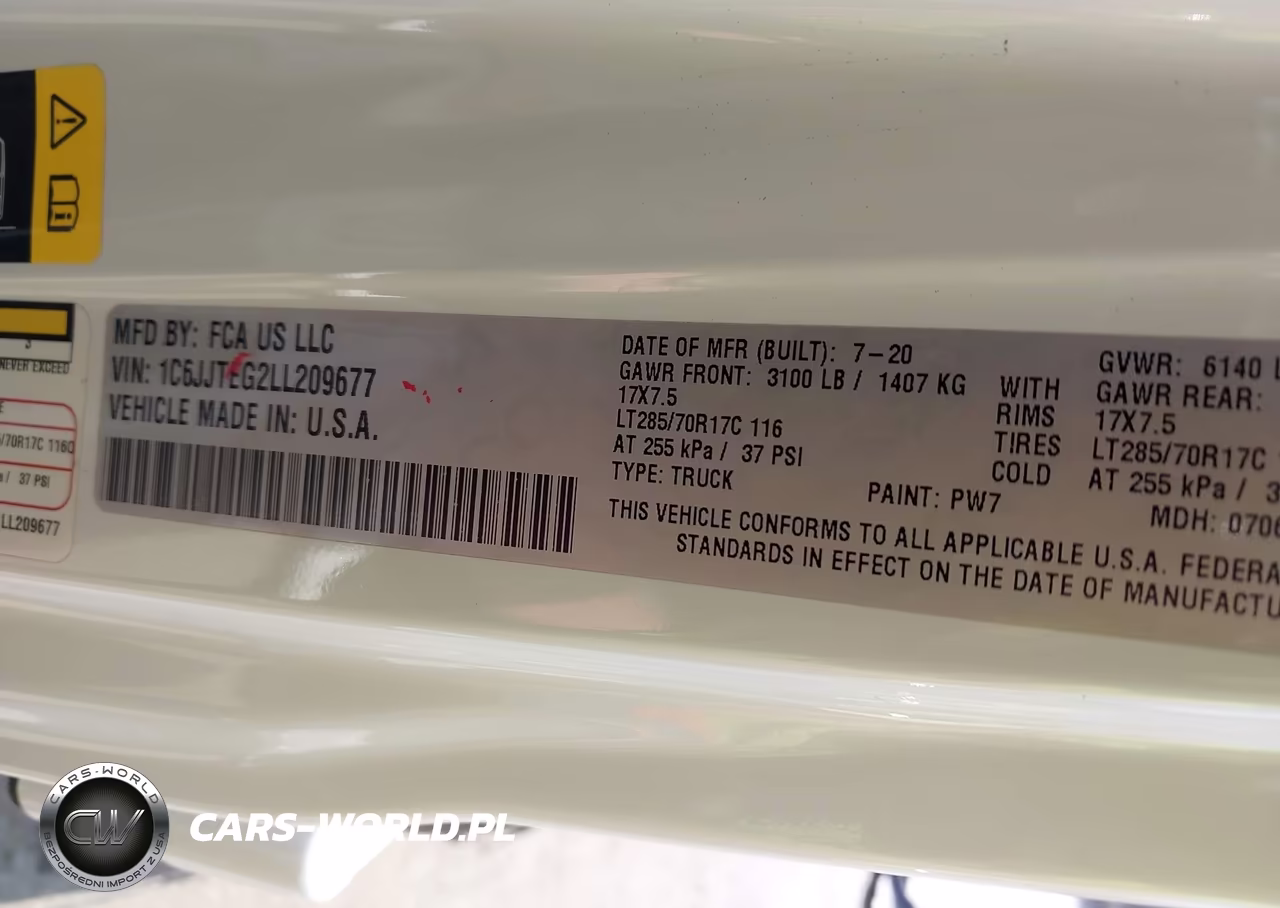 2020 Jeep Gladiator Mojave 4X4 VIN:1C6JJTEG2LL209677 - 9
