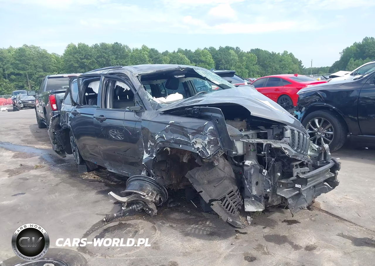 2024 Jeep Grand Cherokee L Altitude 4X4